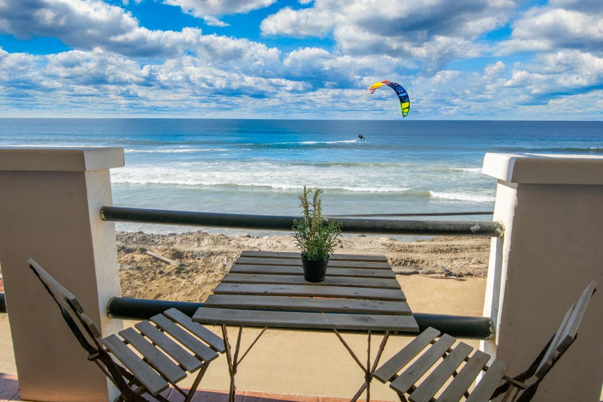Beachfront Two Bedroom With 3 Beds Tijuana Exterior photo